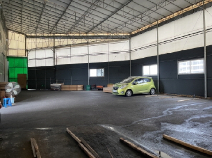 제시외 천막조 시설물 내부 전경