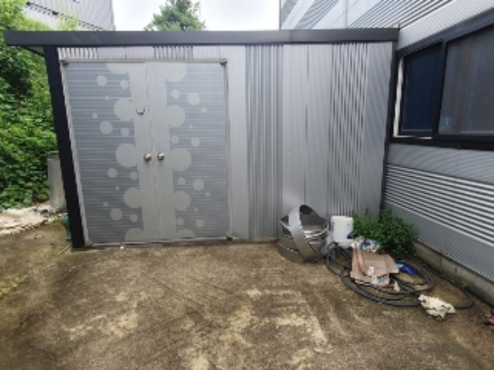 제시외 건물(철재구조 철재지붕 창고)