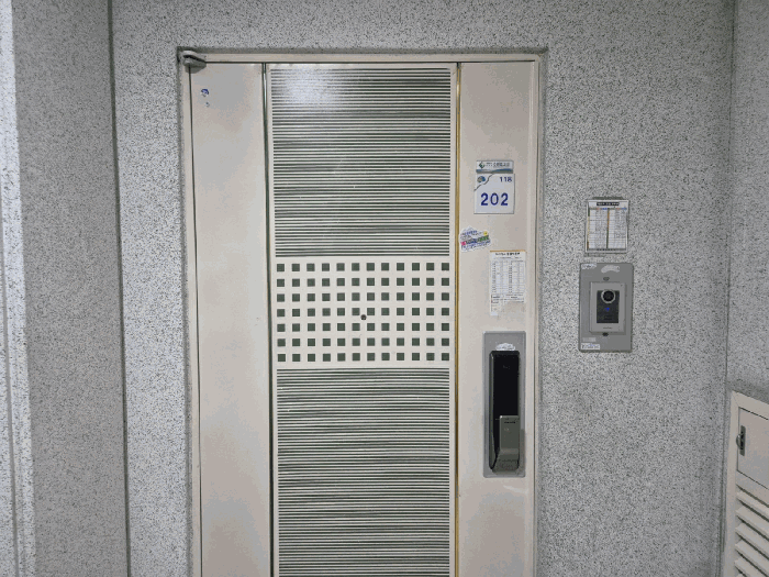 대상물건 출입문