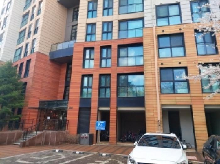 건물 전체 전경