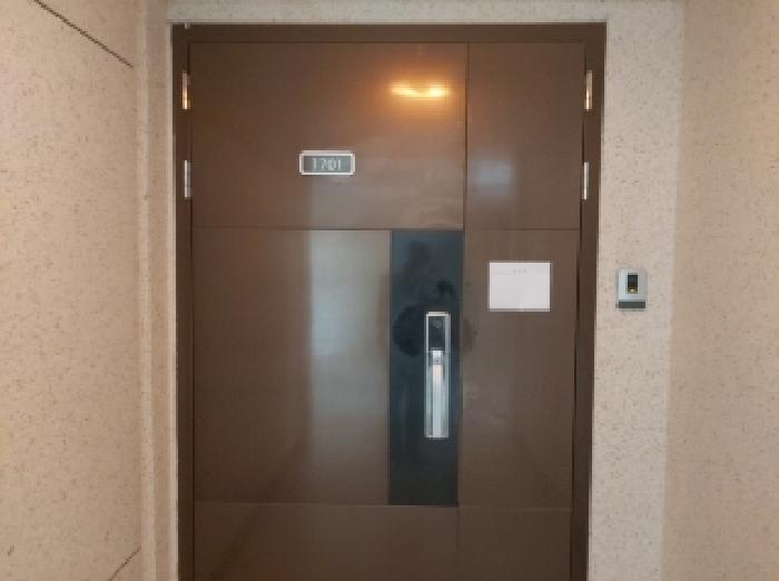 세대 출입문 전경