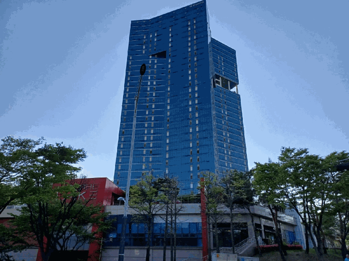 본건 건물 전경