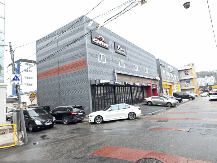 본건 토지 및 건물 전경