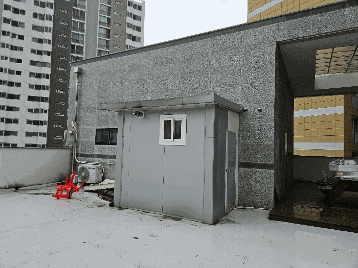 본건 5층 및 제시외건물㉤ 전경