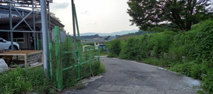 본건 부동산 진입로