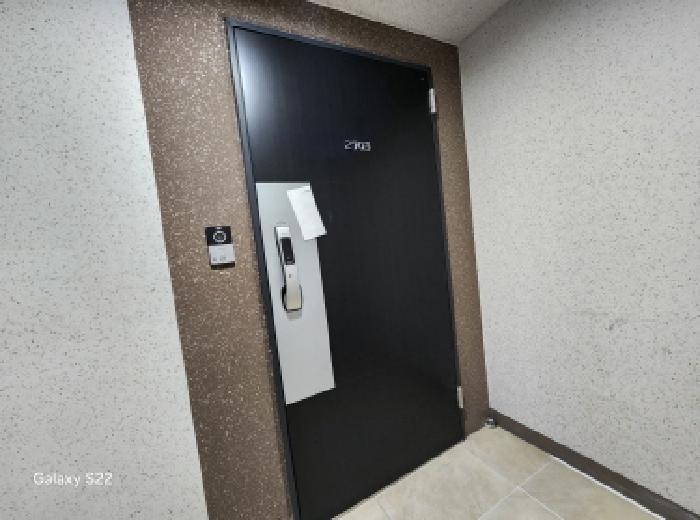 목록1. 세대출입문
(2703호)