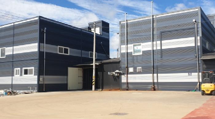 목록2. 건물과 `약암로 775-86` 건물을 연결하는 천막 시설물 모습1