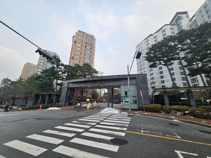 아파트단지 전경(정문쪽)