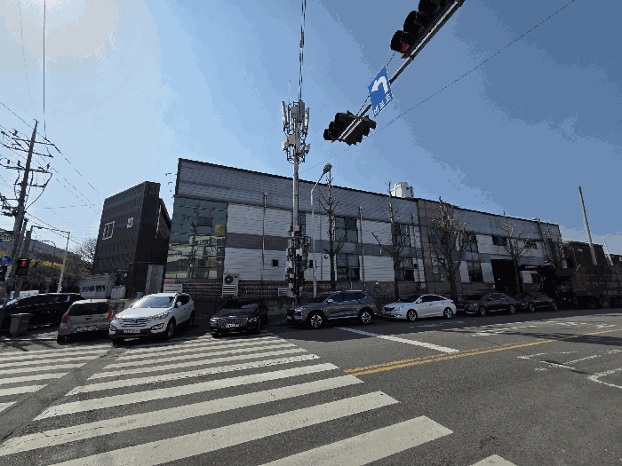 본건 전경(동측 촬영)