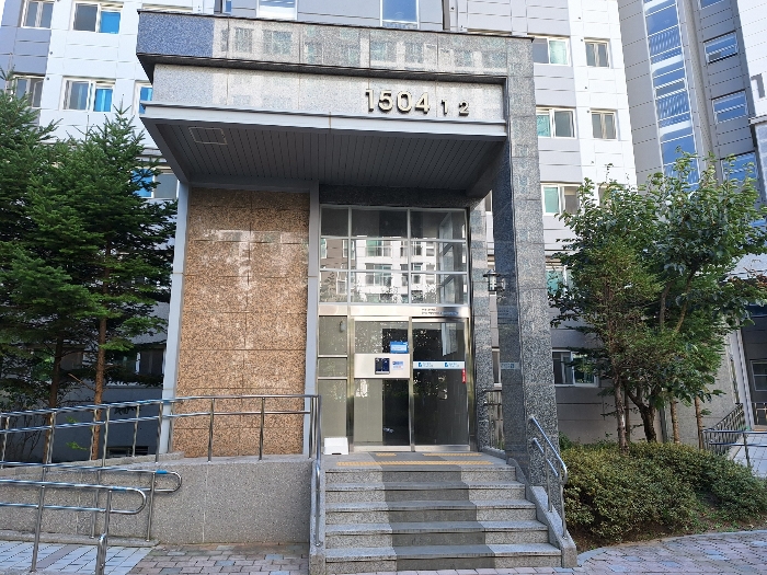 [1504동 1,2호 라인 공동현관]