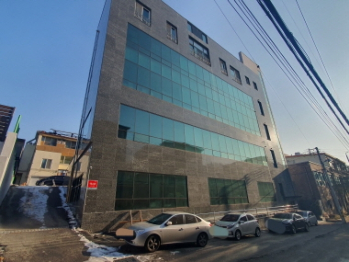 현장사진(토지, 건물후면 전경)