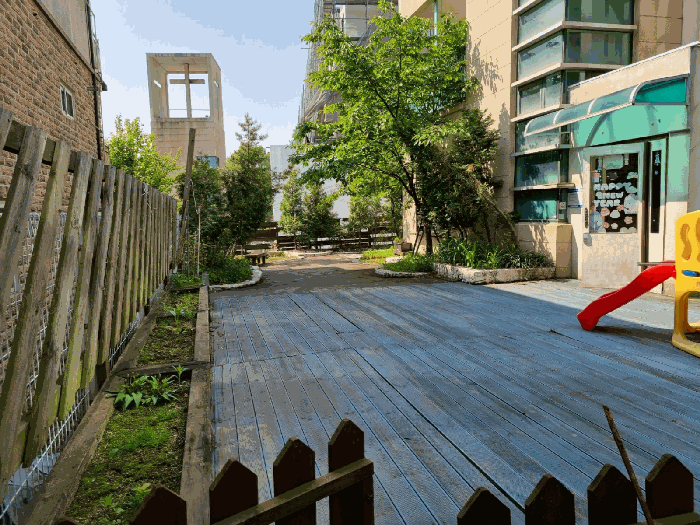 본건 테라스 및 조경수