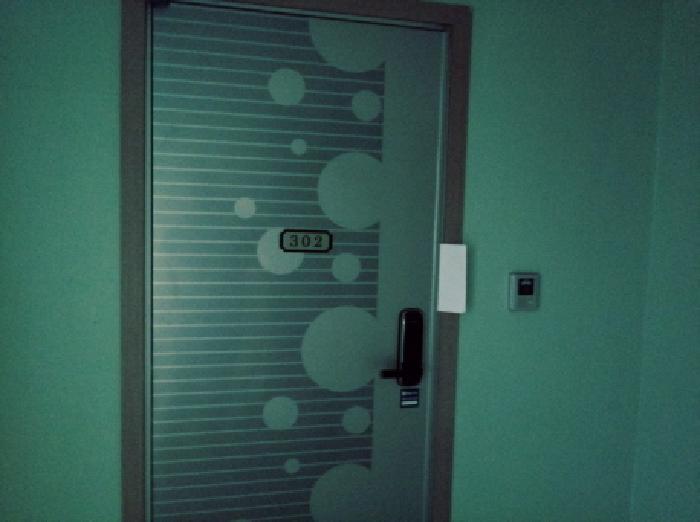 * 3층 302호 출입구 전경