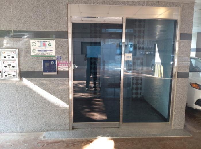 * 본건 목적물 전경(2-4층 공동출입구)