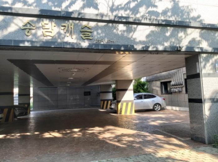 * 본건 목적물 전경(주차시설)