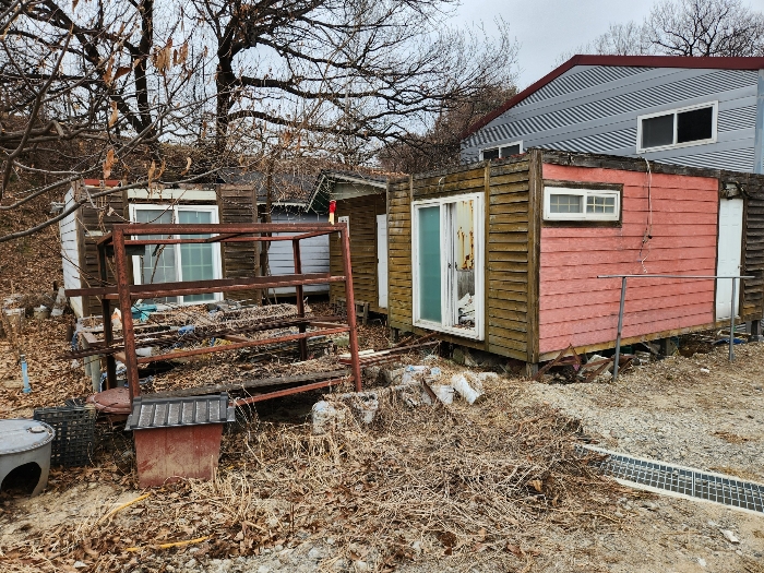 본건 소유자미상의 이동식 주택 등