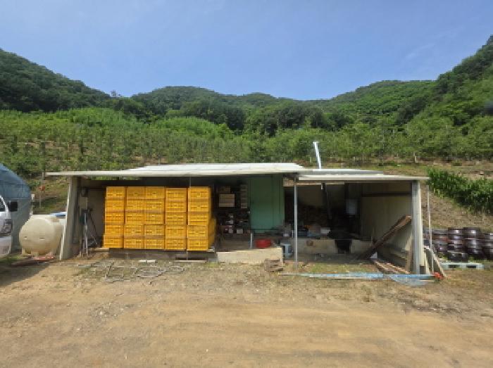 제시외 컨테이너 및 컨테이너 벽체이용 조립식판넬조 창고