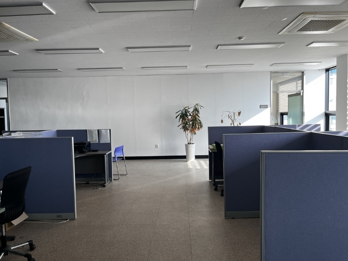 기호2 건물 2층 사무실