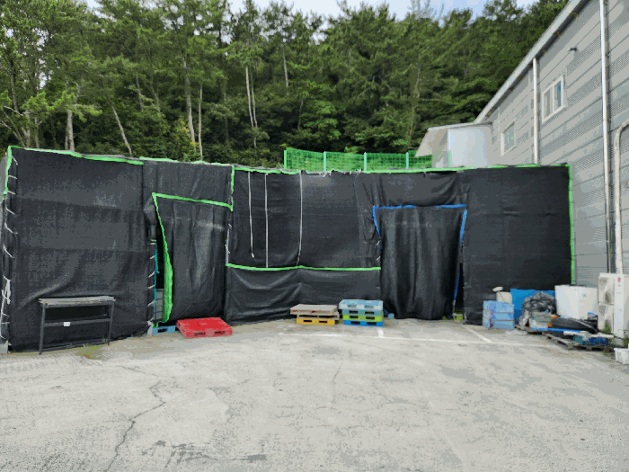 본건 지상의 철거가 용이한 제시외 건물