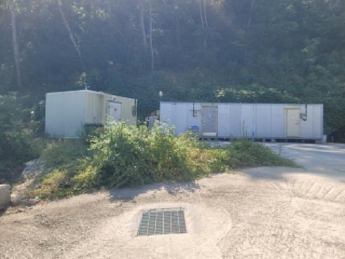 지상 조립식 냉동고 (임차인 소유)