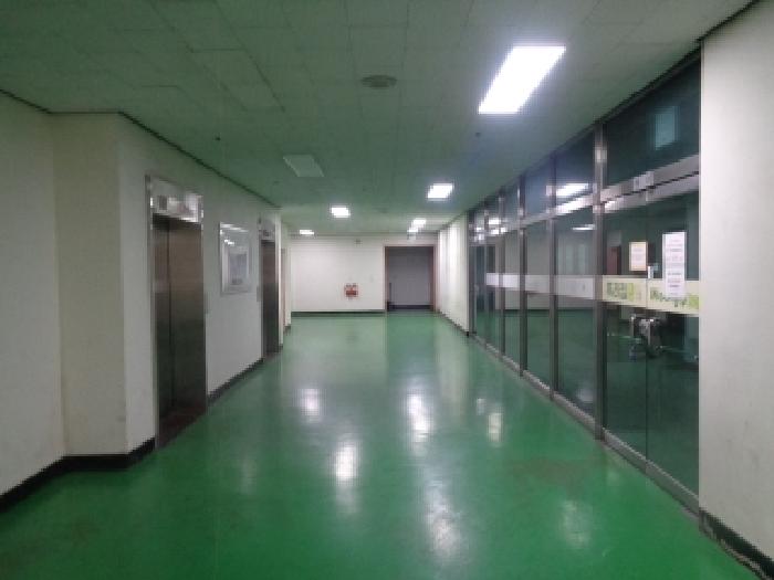 목록 2. 지하 1층 복도