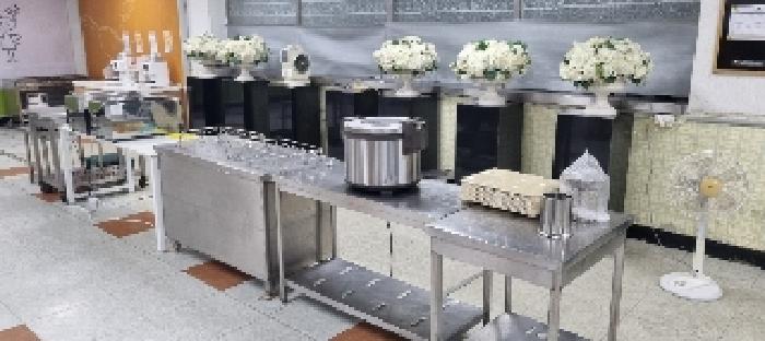 목록 2. 식당 내부 