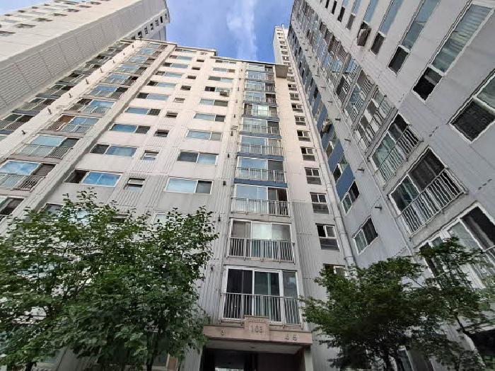 103동 아파트 전경