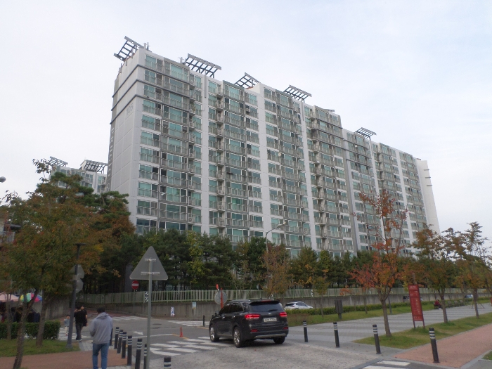 105동 아파트 전경