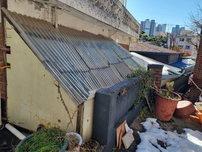 제시 외 건물 ㉠