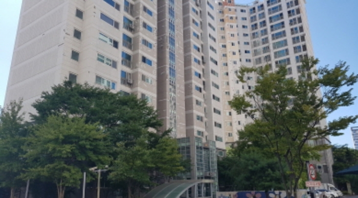 * 본건 목적물 소재 동 전경