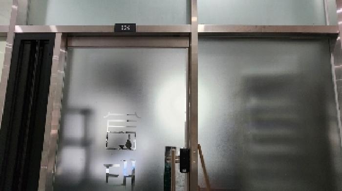 점포 호수 표시(124호)