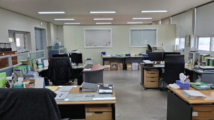 기호(2)건물 1층 사무실