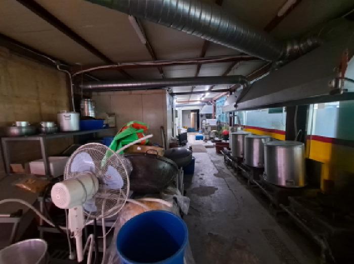 목록 2 후면 제시외 창고 내부