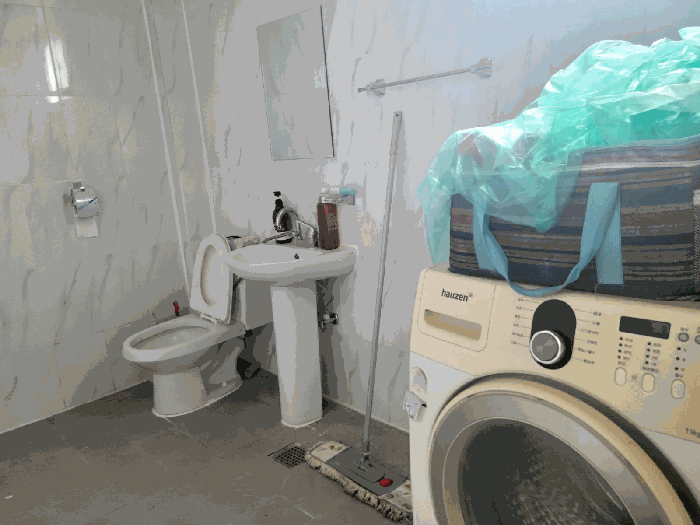 사무실 내부 전경