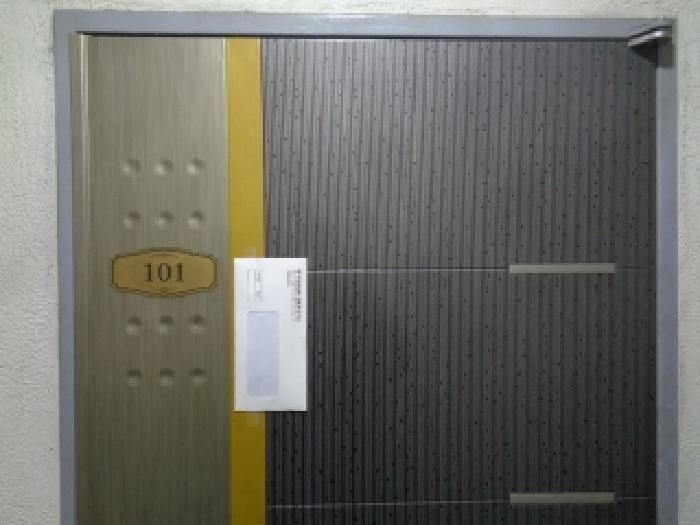 소재지 2.(신서로122번길 22) 제시 건물 1층(현장표시:101호) 안내문 부착 사진