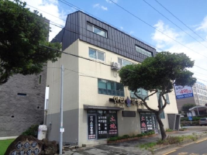 소재지 1.(애월리 428) 및 소재지 2.(애월로 161) 제시 건물 전경