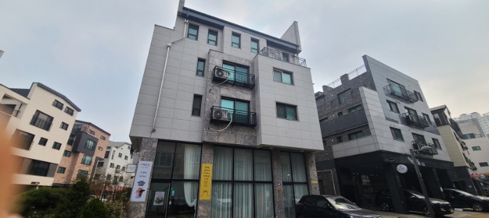 목록 1 토지 및 목록 2 건물 전경 2