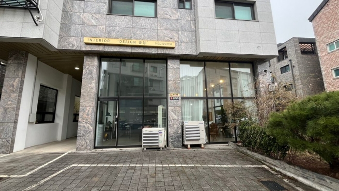 본건 건물 1층 전경