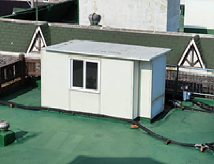 본건 옥상 제시외 (ㅁ)판넬조 판넬지붕 계단실 전경