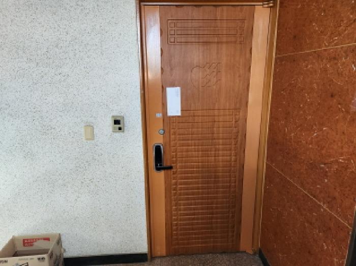 목록2. 5층 세대출입구(안내문 부착)