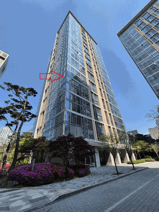 남서측에서 본 전경