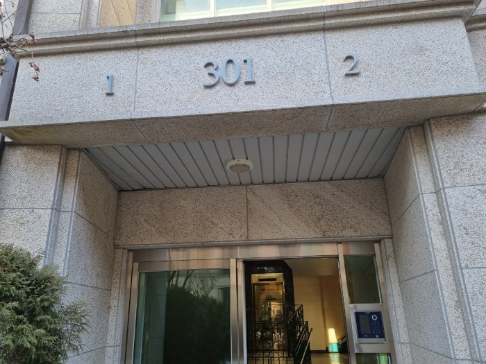 본건 죽전극동스타클래스3차 301동 1호,2호 출입구