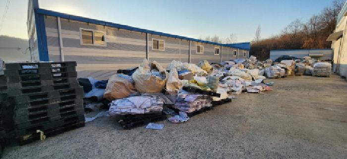 묵어리 388 1동 및 주변, 폐기물 , 자재 등