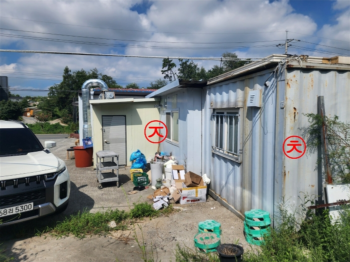 제시외건물(ㅈ,ㅊ) 전경