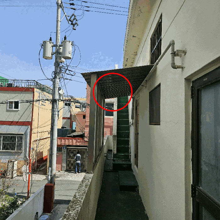 제시외건물(ㄱ) 전경(기호(2-1) 2층 소재)