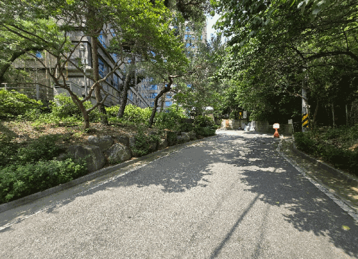 본건 건물 진입