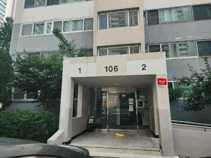 1층 공동출입구