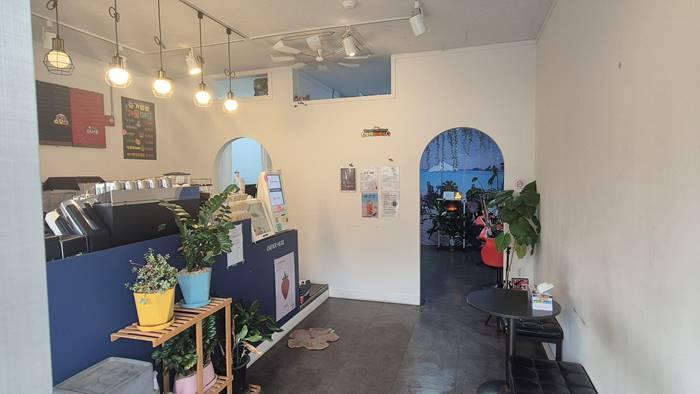 1층 카페해늘 내부사진