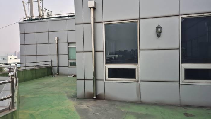 건물 우측 5층 옥상