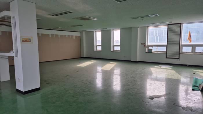 건물 우측 5층 501호